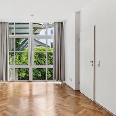 Luxuriöses Zuhause mit Garage und traumhafter Dachterrasse im Herzen von Aachen