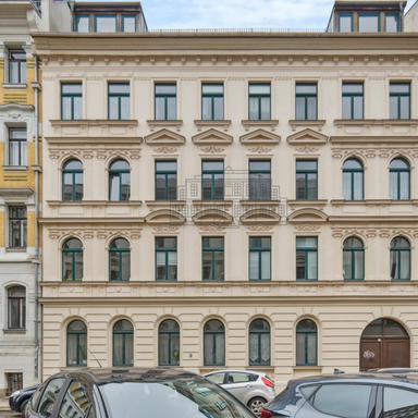 Leerstehende 2-Raum-Wohnung im beliebten Waldstraßenviertel